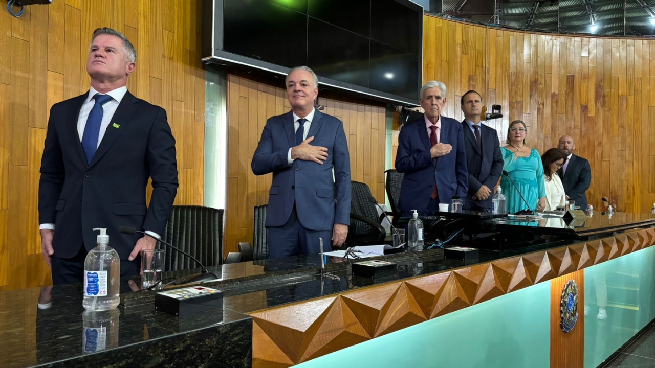 retrospectiva 2025; Paulo Sérgio, acompanhado de seu vice, Vanderley Pelizer, e do ex-prefeito Odelmo Leão. Crédito: Lucas de Carvalho retrospectiva 2025; Paulo Sérgio, acompanhado de seu vice, Vanderley Pelizer, e do ex-prefeito Odelmo Leão. Crédito: Lucas de Carvalho