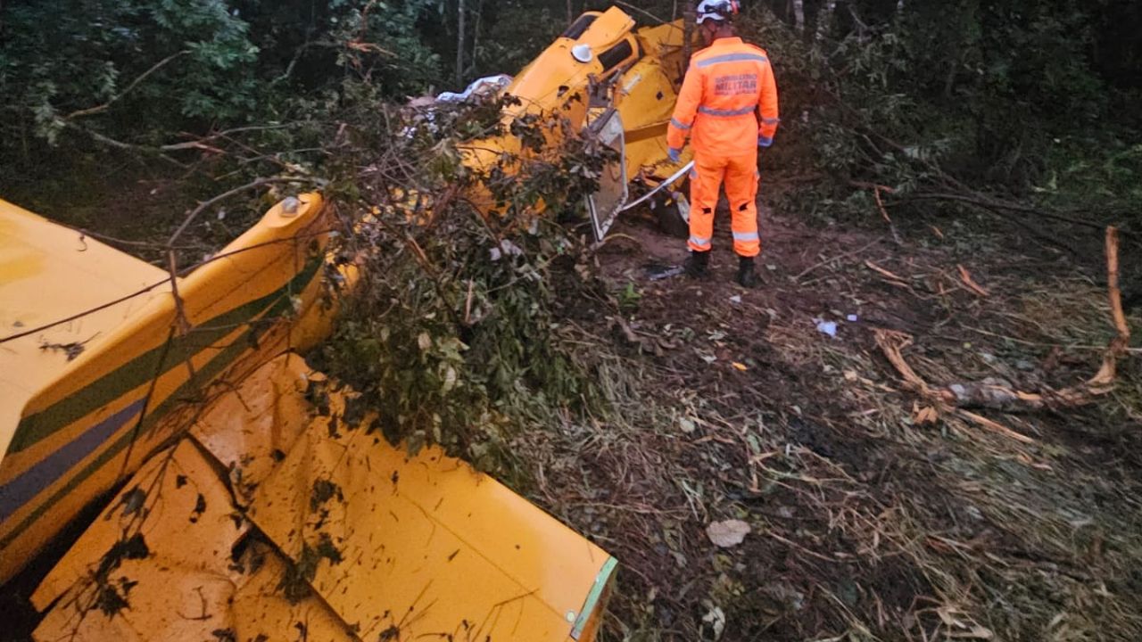 Piloto morre em queda de aeronave agrícola em Uberaba Piloto morre em queda de aeronave agrícola em Uberaba