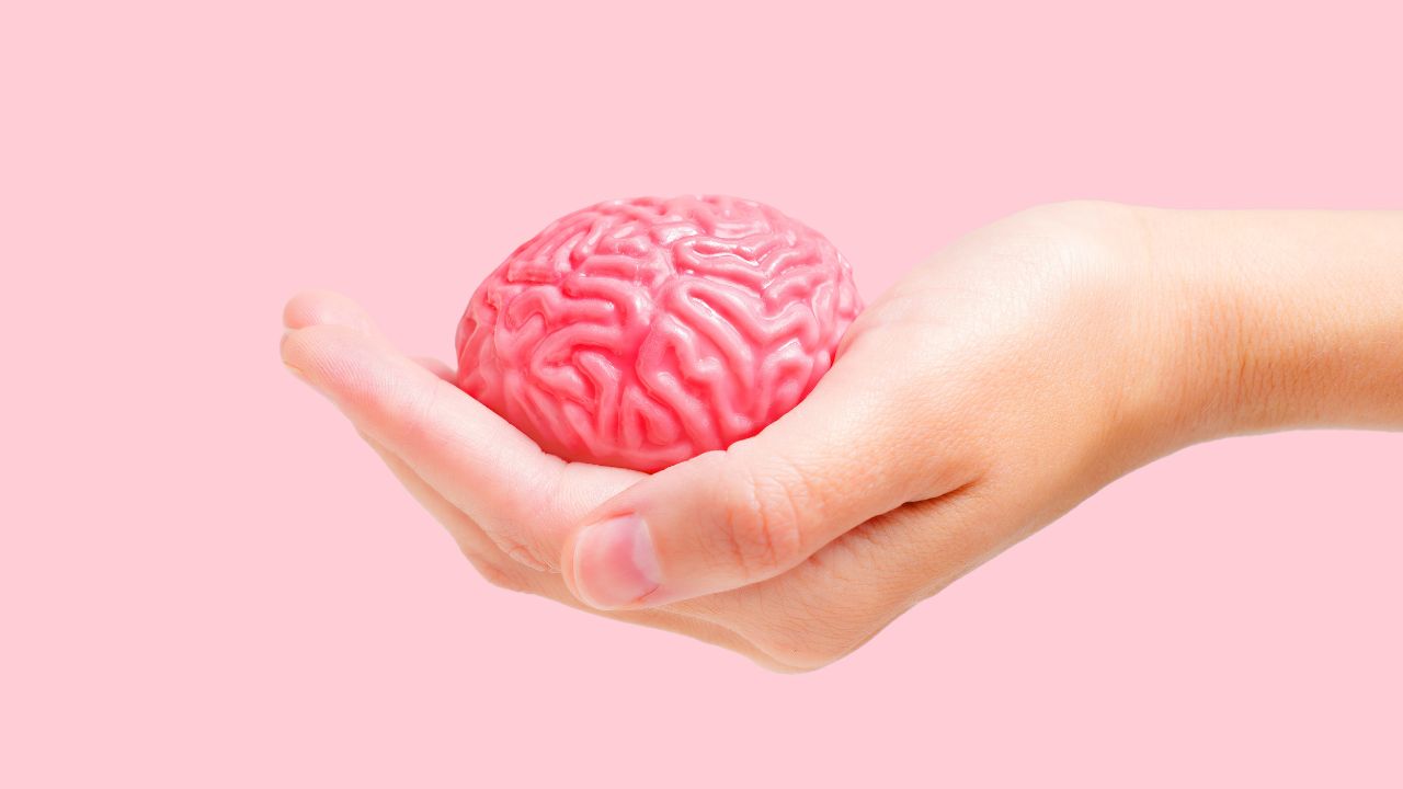 Esvaziar a cabeça ajuda a desacelerar a mente e ter dias mais tranquilos - Crédito: Freepik