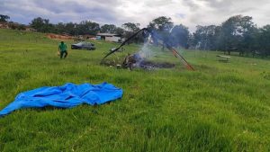 Helicóptero cai em fazenda, em Cruzília