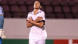 Ryan Francisco dá duas cavadinhas em pênaltis e classifica o São Paulo para a final da Copinha