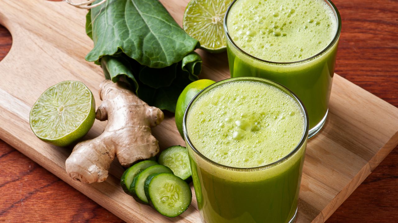 Suco detox ajuda a acelerar o metabolismo, desinchar e perder gordura abdominal de forma natural - Crédito: Freepik