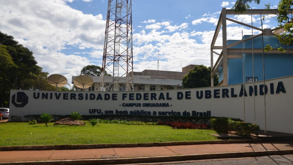 A paralisação dos técnicos-administrativos da UFU vai afetar 80% dos serviços