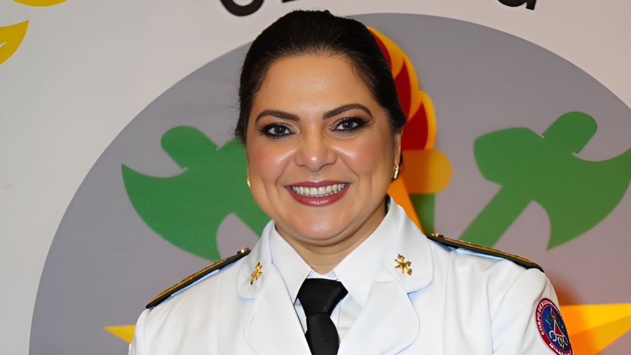 Tenente-coronel Ana Paula Borges assume comando do Batalhão de Uberlãndia