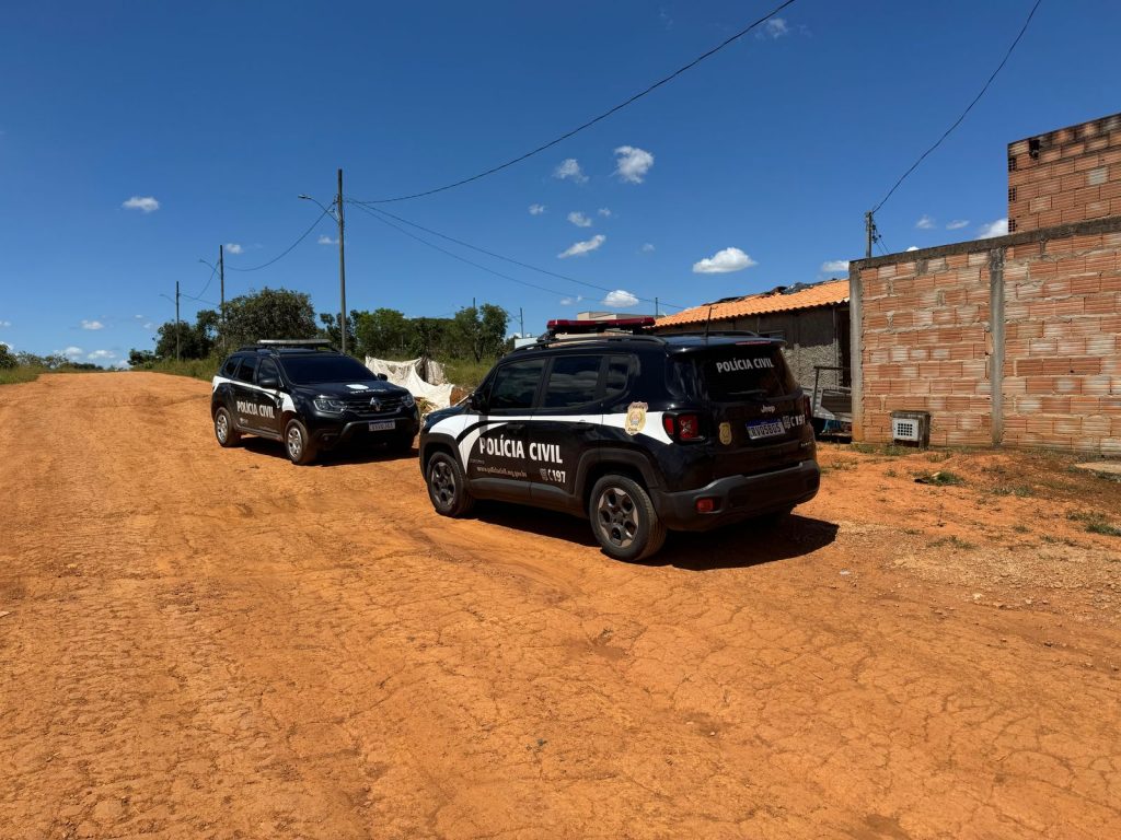 PC prende casal suspeito de praticar a "adoção à brasileira" PC prende casal suspeito de praticar a "adoção à brasileira"