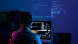 Ataque hacker direcionado a C&M Software