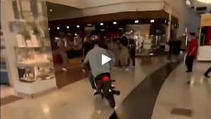 motociclistas invadem shopping