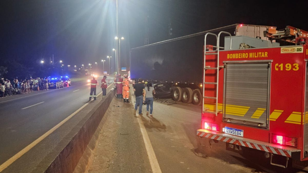 Durante o atendimento houve registro de congestionamento na rodovia