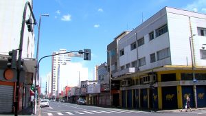 Jovem de 21 anos é dopada e abusada após festa em bar de Uberlândia