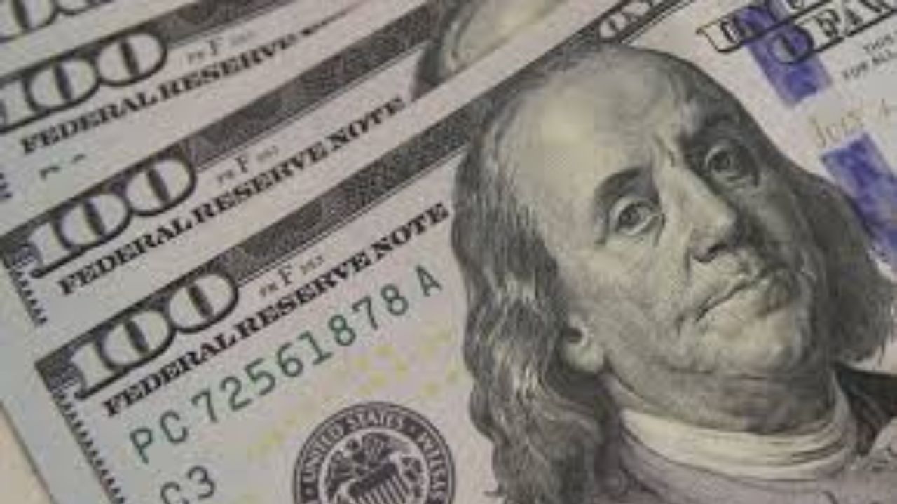 Dólar despenca nesta quinta-feira (3) após as medidas do 'tarifaço'