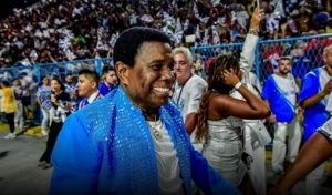 Aos 75 anos, Neguinho da Beija-Flor encerra carreira