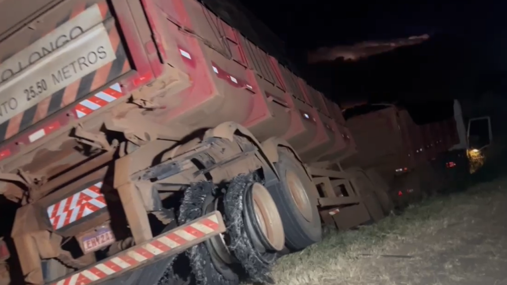 A carreta estava vazia; a carga de soja estaria em uma fazenda, mas não foi encontrada