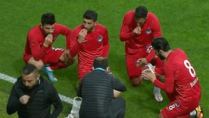 Ramadã 2025: jejum e desafios de jogadores de futebol durante o mês sagrado