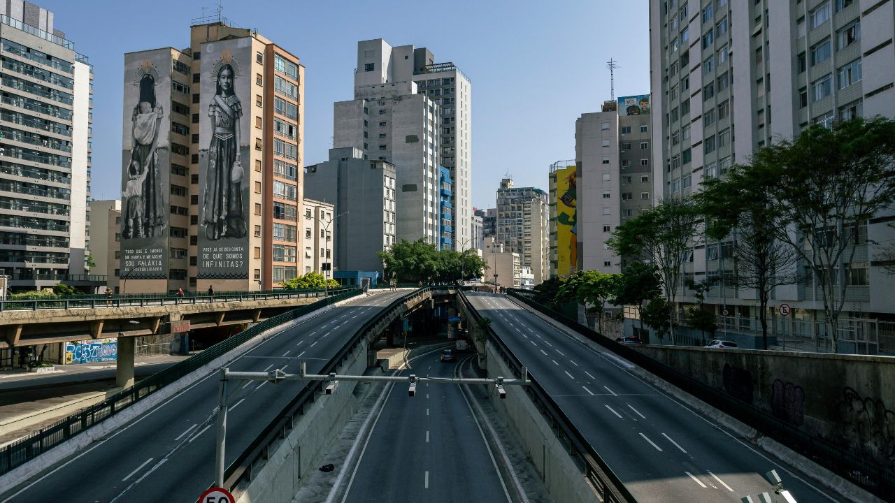 O crescimento urbano e o trânsito: uma realidade mundial O crescimento urbano e o trânsito: uma realidade mundial