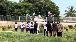 A cerimônia contou com a presença de amigos e familiares