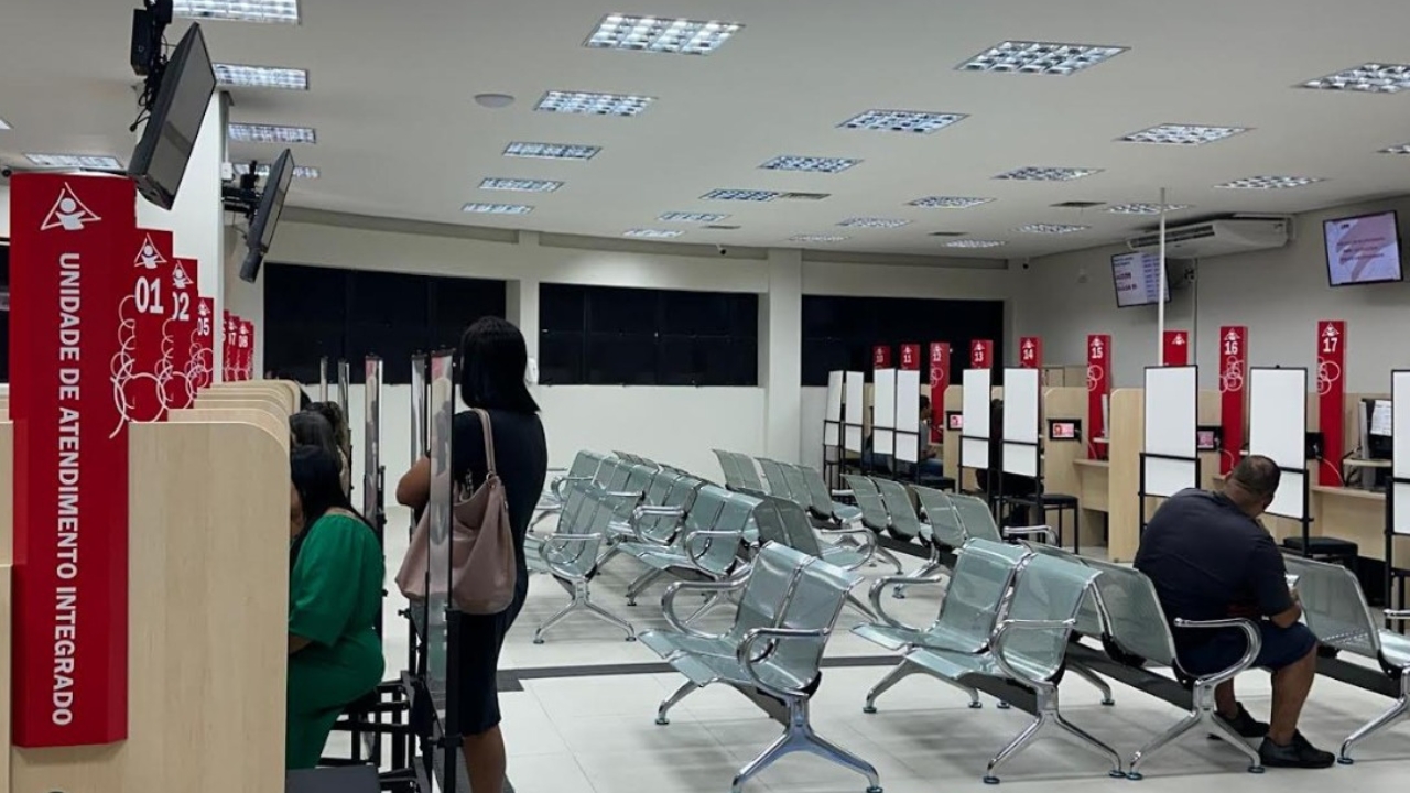 Nova UAI documentos no Terminal Central facilita emissão da Carteira de Identidade Nacional em Uberlândia Nova UAI documentos no Terminal Central facilita emissão da Carteira de Identidade Nacional em Uberlândia
