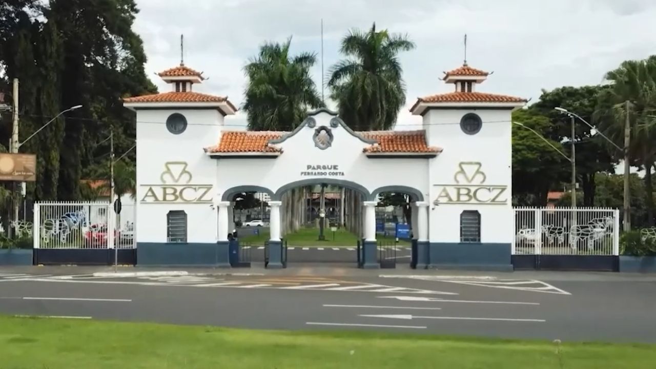 ABCZ e os 90 anos da ExpoZebu: série sobre o futuro do agro destaca inovação genética no segundo episódio ABCZ e os 90 anos da ExpoZebu: série sobre o futuro do agro destaca inovação genética no segundo episódio