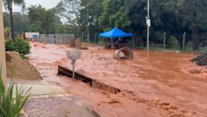 enxurrada na Rua Haia