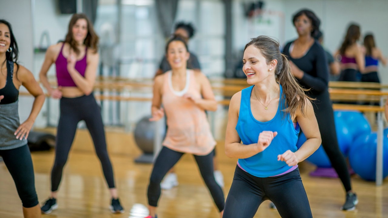 Moradores dos bairros Roosevelt e Minas Gerais agora contam com aulas gratuitas de mix dance às segundas e quartas-feiras