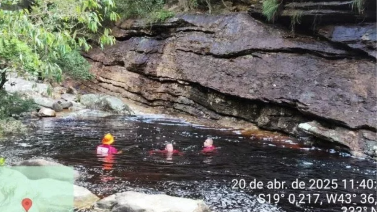 Bombeiros confirmam morte de casal em Cachoeira de MG Após Cabeça D'água Bombeiros confirmam morte de casal em Cachoeira de MG Após Cabeça D'água - Crédito: Divulgação/ CBMMG