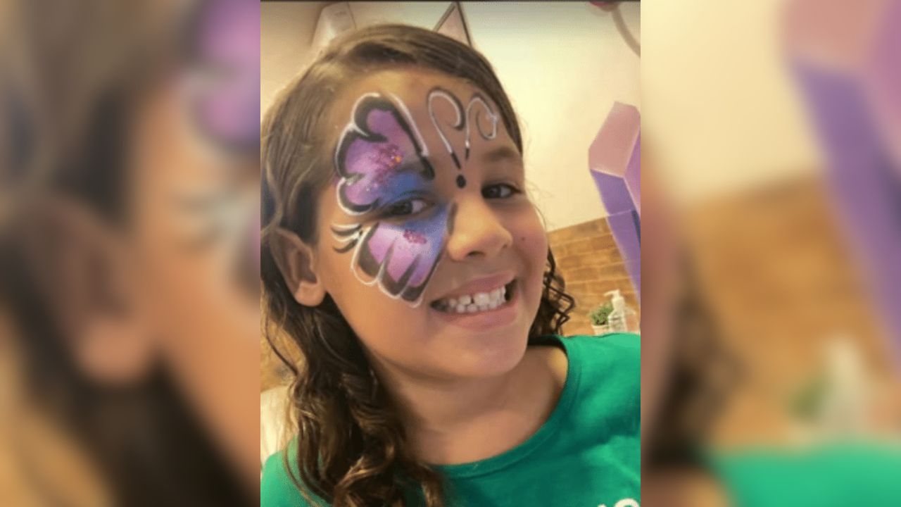 Menina de 8 anos morre após inalar desodorante em desafio da internet