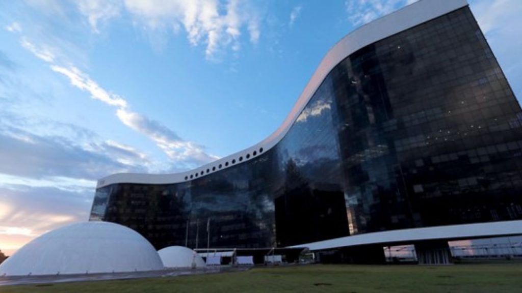 Segundo o TSE, o sistema de urnas eletrônicas do Brasil é um dos mais ágeis do mundo