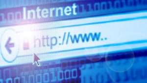 Internet e democracia: o impacto das redes sociais nas eleições e na opinião pública
