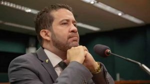 André Janones
