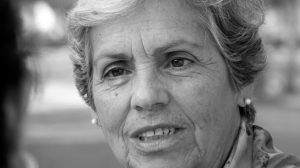 Martha Pannunzio, escritora renomada de Uberlândia, conhecida por sua contribuição à literatura regional e nacional.