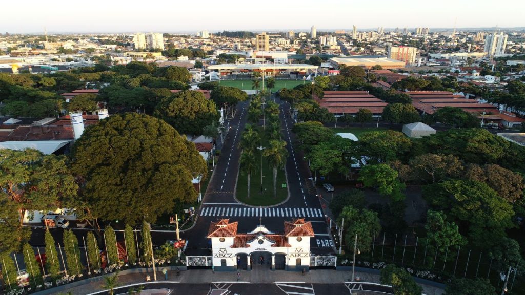 Parque Fernando Costa em Uberaba Parque Fernando Costa em Uberaba