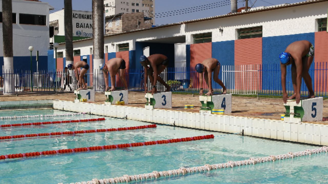 Aulas de natação
