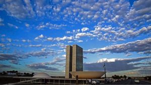 deputados votam contra