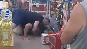 pancadaria em supermercado de Uberaba