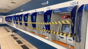 caixas eletrônicos