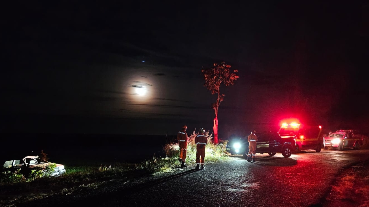 Corpo de Bombeiros faz busca por vítimas com drone com câmera térmica