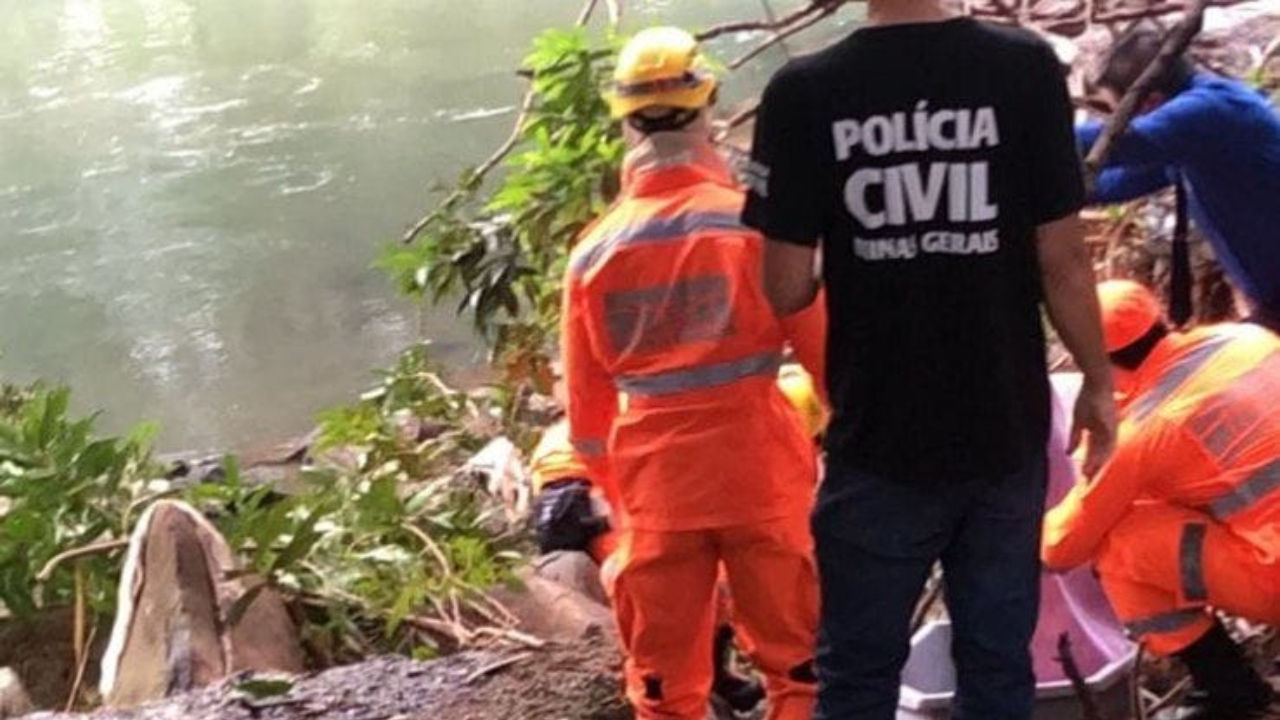 Corpo carbonizado é encontrado às margens do Rio Uberabinha em Uberlândia Corpo carbonizado é encontrado às margens do Rio Uberabinha em Uberlândia