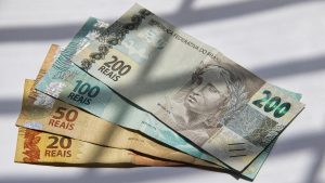 Nota Certa oferece prêmios de até R$ 100 mil para quem pede nota fiscal em Uberlândia