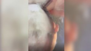 Homem é preso em Uberlândia após raspar cabeça da ex-namorada à força e filmar agressão