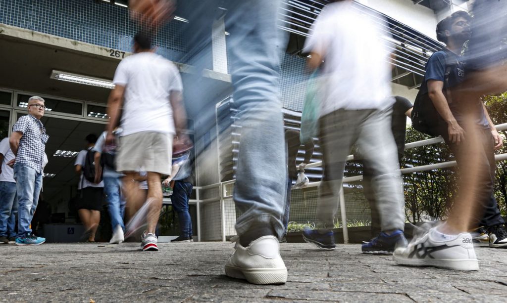 Enem começa inscrições nesta segunda (26) e terá pré-inscrição para alunos da rede pública