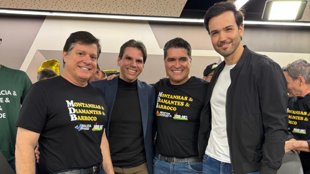 Renato Rezende, baleia rossi e tadeuzinho durante encontro político
