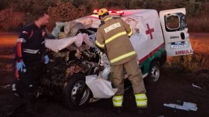 Acidente com ambulância na MGC-154