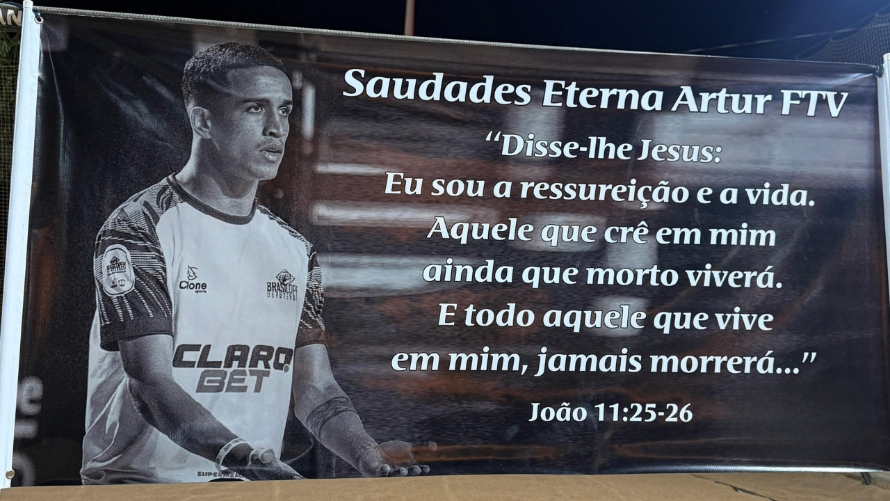 Faixa de despedida feita pelos amigos de Uberlândia Faixa de despedida feita pelos amigos de Uberlândia