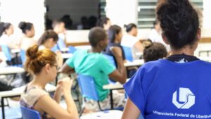 UFU abre concurso técnico-administrativo com 13 vagas