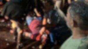 Policial atira contra casal