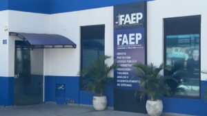 Mulheres buscam justiça por cursarem faculdade não reconhecida pelo MEC e receberem diplomas falsos
