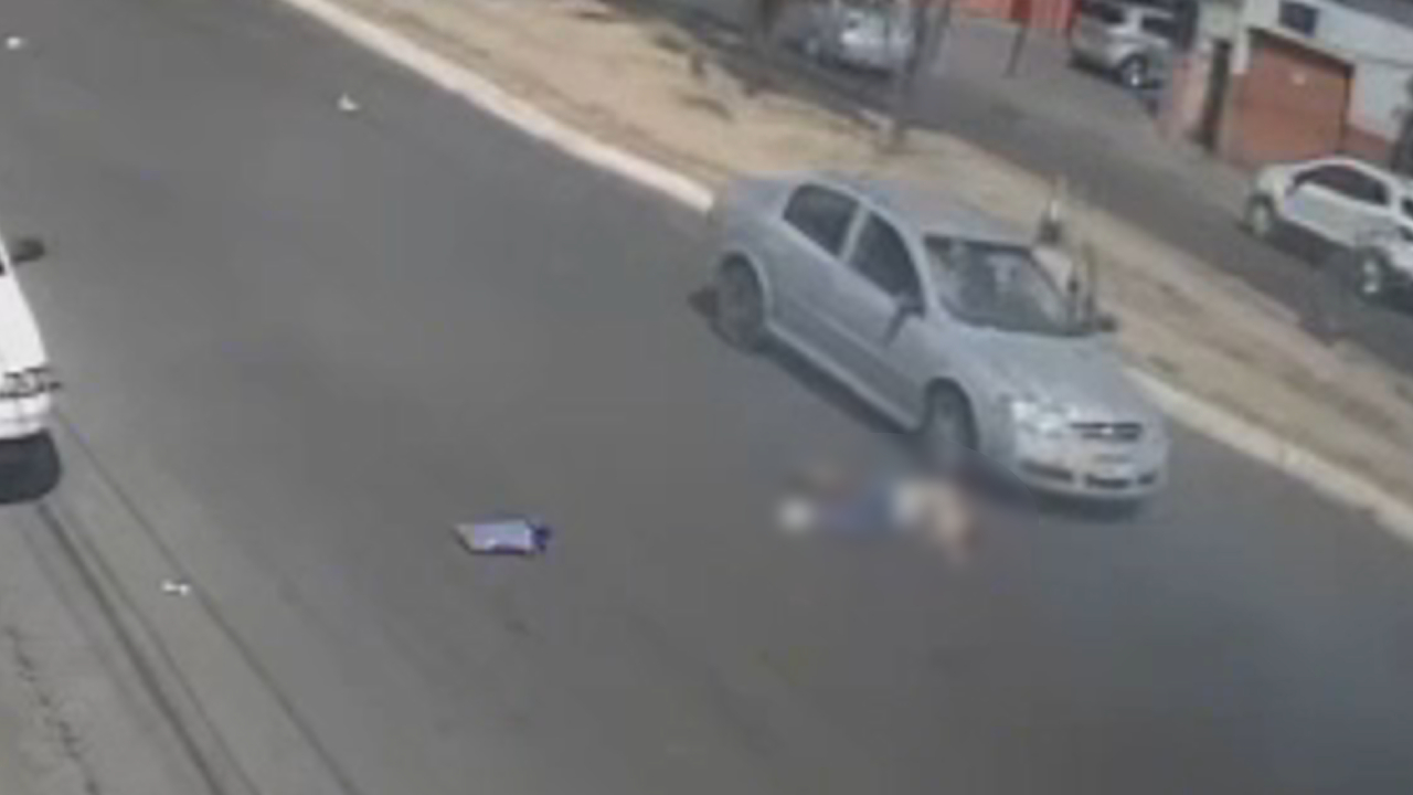 Idosa é atropelada ao atravessar avenida em Uberlândia, no bairro Santa Rosa