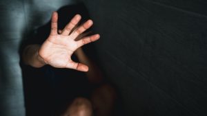 Violência doméstica é criome