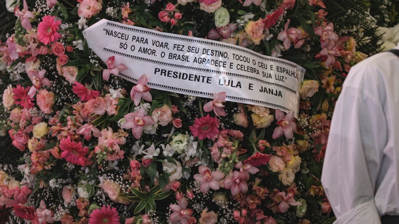 Famosos vão ao velório de Preta Gil Famosos vão ao velório de Preta Gil