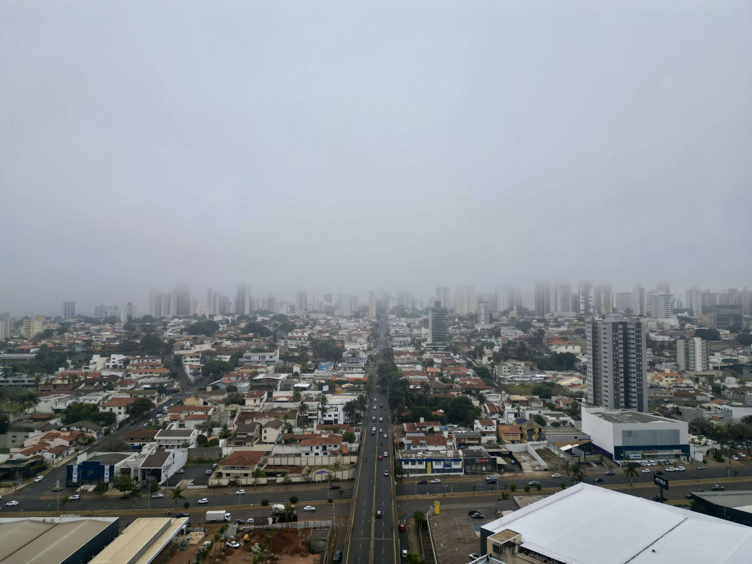 Massa polar provoca temperaturas baixas e geadas, marcando frio intenso no Triângulo Mineiro e Alto Paranaíba