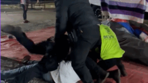 Vídeo mostra confusão e jovem é agredido por seguranças durante evento no Parque de Exposições